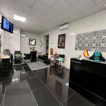 Hostal Milan Alicante Eksteriør billede Reception area of the Embassy of Spain in Tirana