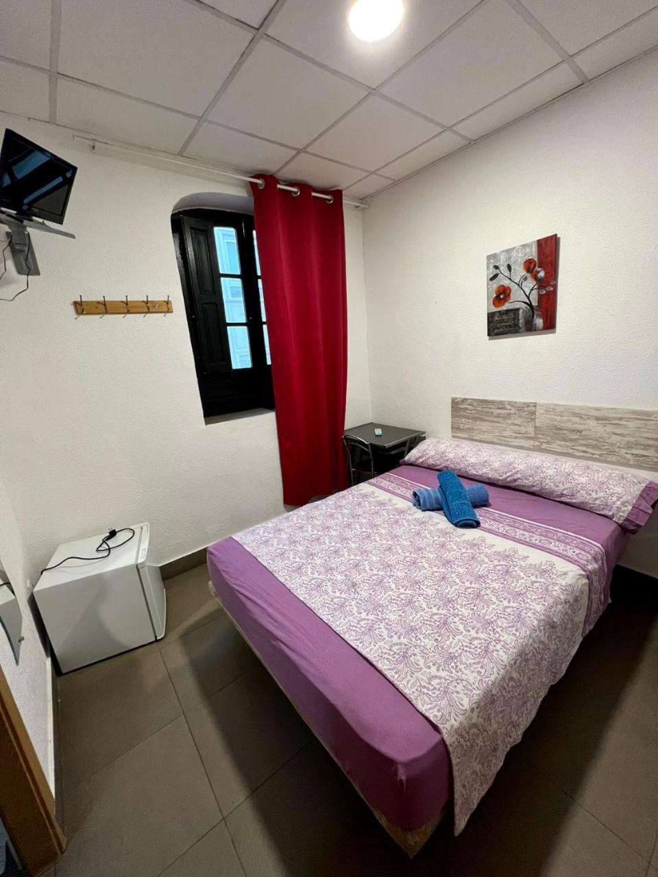 Hostal Milan Alicante Eksteriør billede