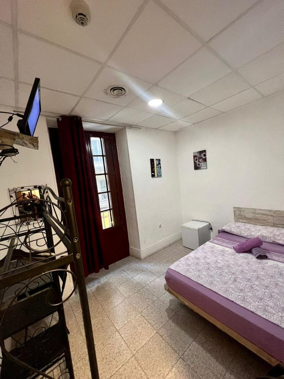 Hostal Milan Alicante Eksteriør billede